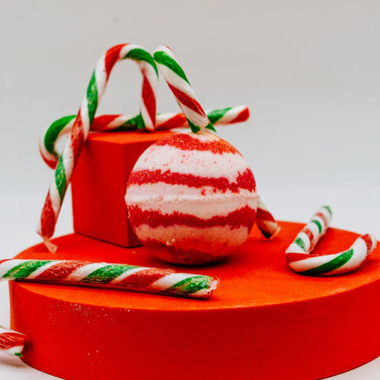 Cranberry & Peppermint Classic Christmas Bath Bomb